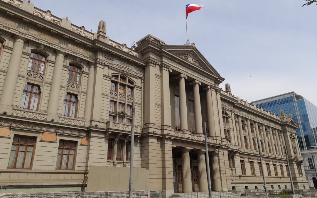 Corte Suprema ordenó el pago de las cotizaciones derivadas del seguro de cesantía del trabajador a honorarios